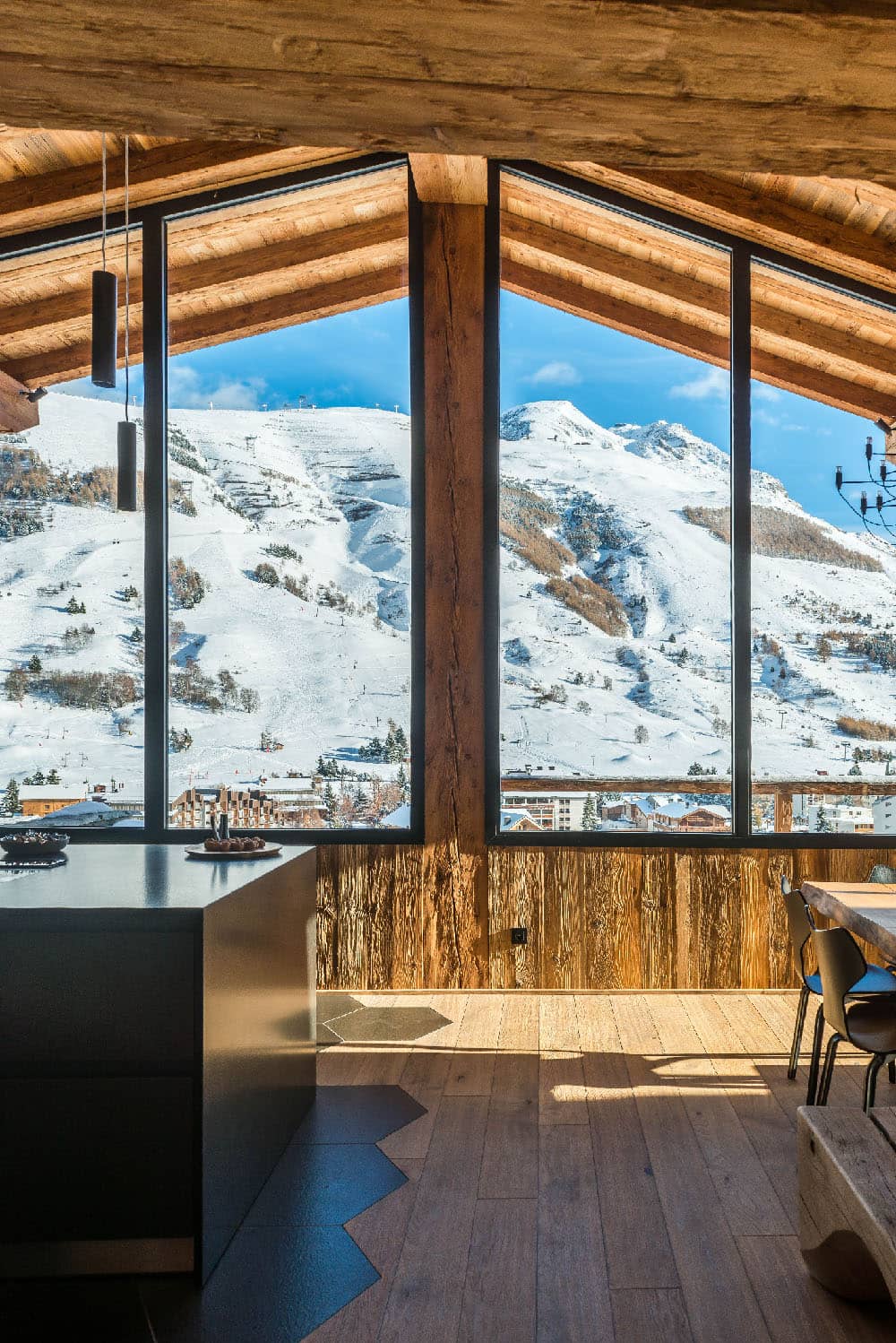 Vue du chalet de la cuisine équipée vers la montagne des 2 alpes